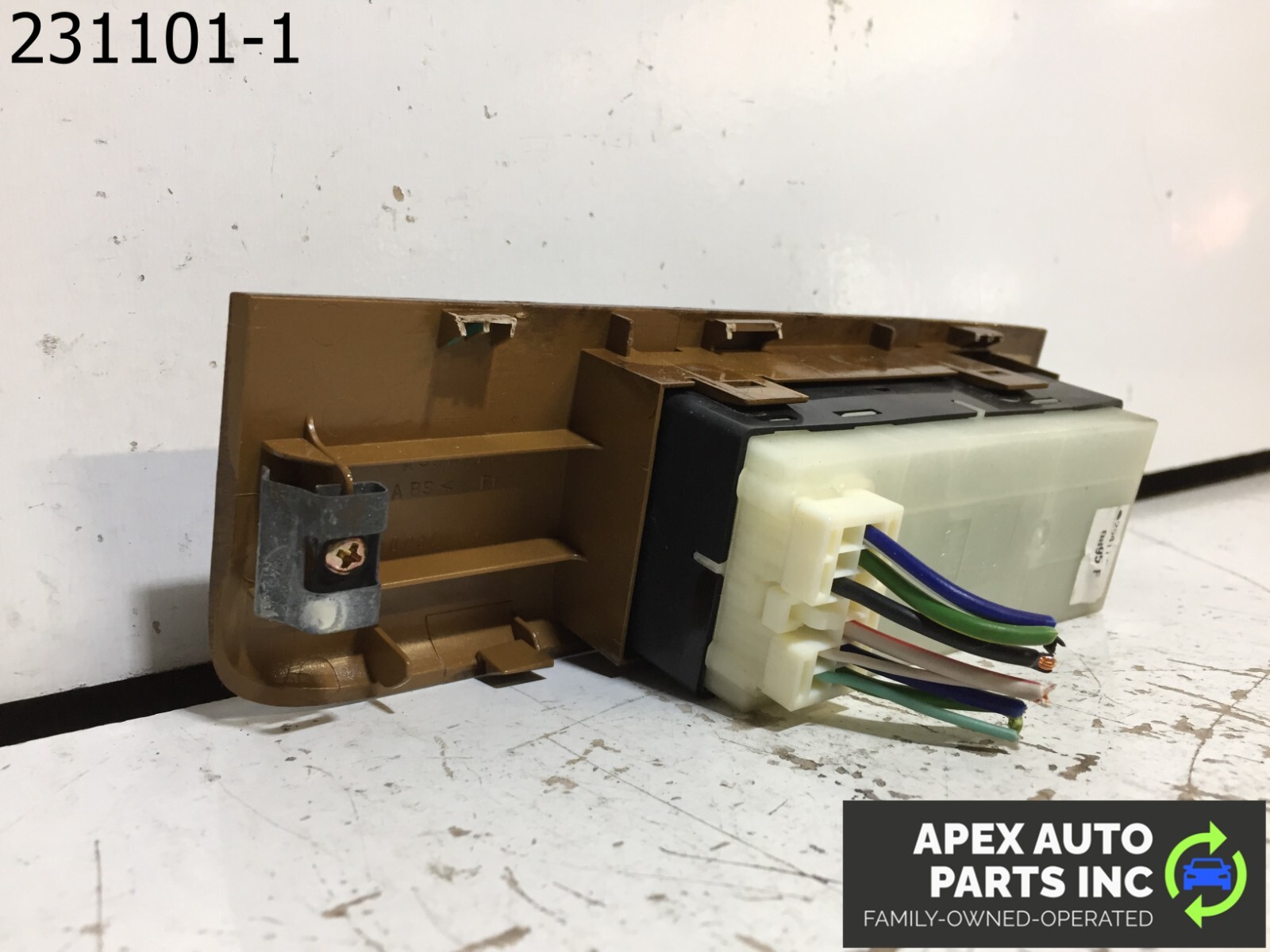 OEM Nissan Pathfinder 2005 RIGHT FRONT Window Switch OEM 25411EA002 - Image 6