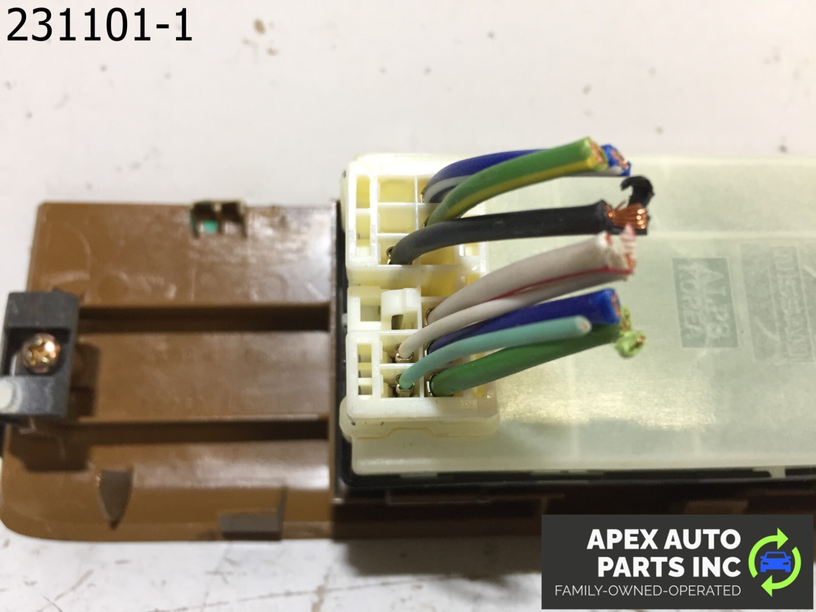 OEM Nissan Pathfinder 2005 RIGHT FRONT Window Switch OEM 25411EA002 - Image 8