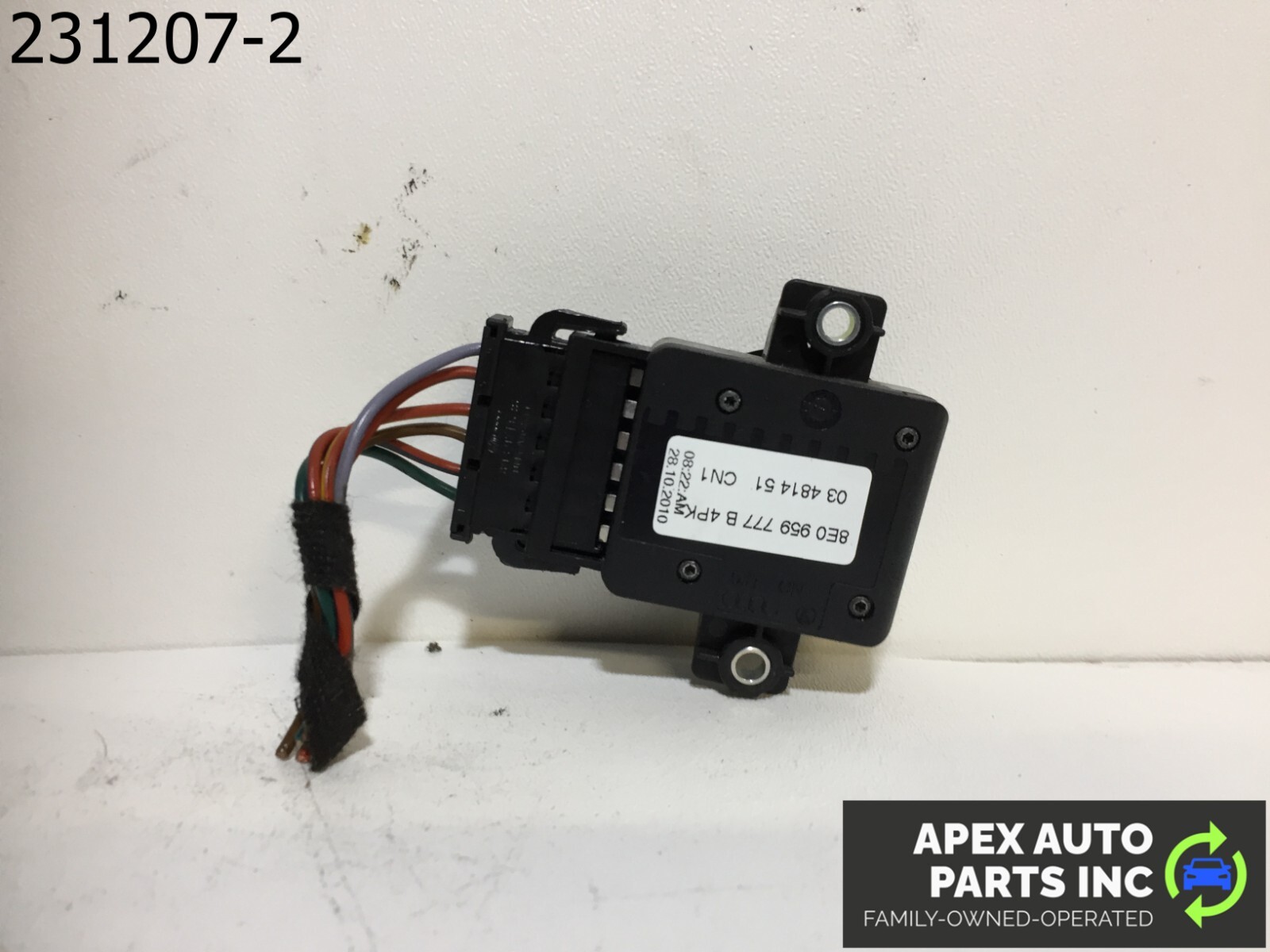 OEM Volkswagen CC 2012 Right Front Passenger Lumbar Seat Adjustment Switch Black - Image 5