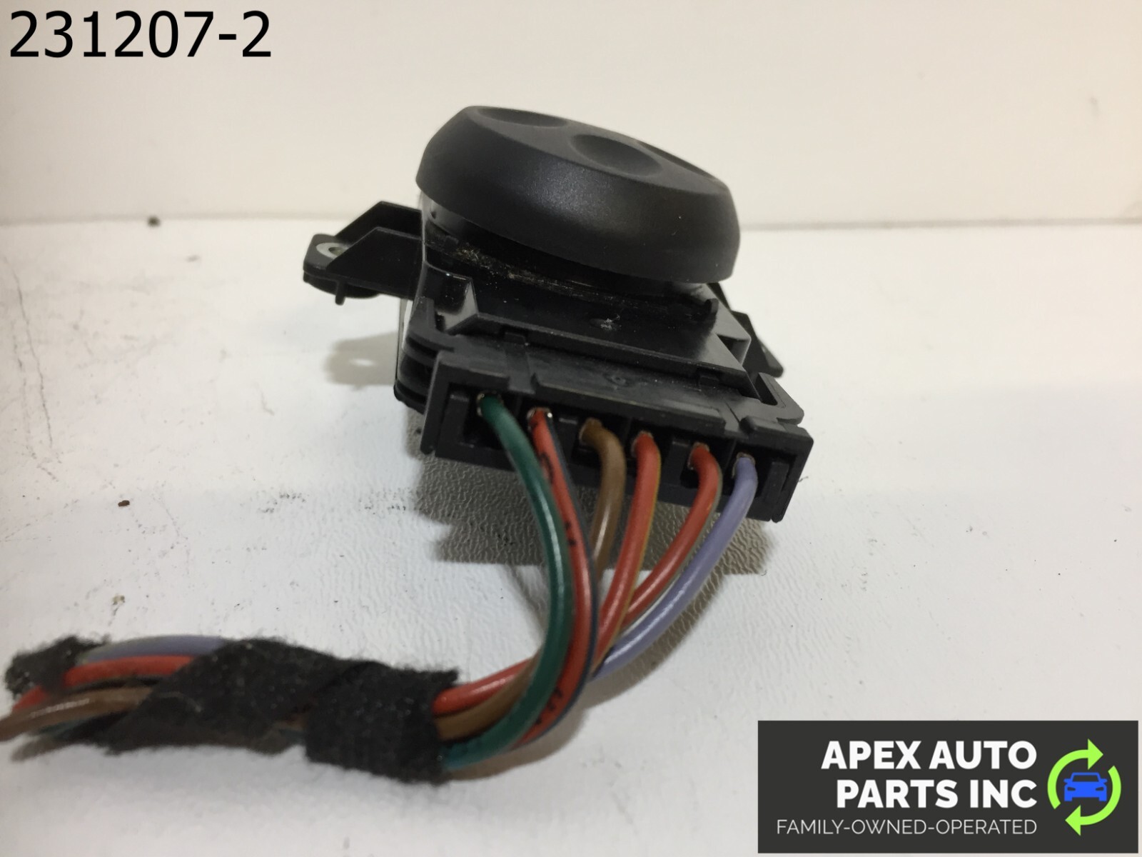 OEM Volkswagen CC 2012 Right Front Passenger Lumbar Seat Adjustment Switch Black - Image 8
