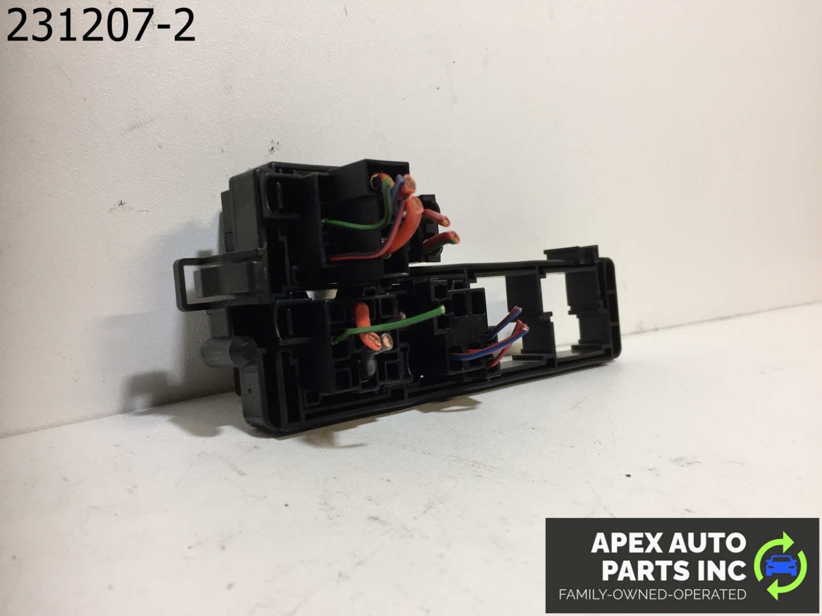 OEM Volkswagen CC 2012 fuse relay box mounting bracket 1K1937503A - Image 6