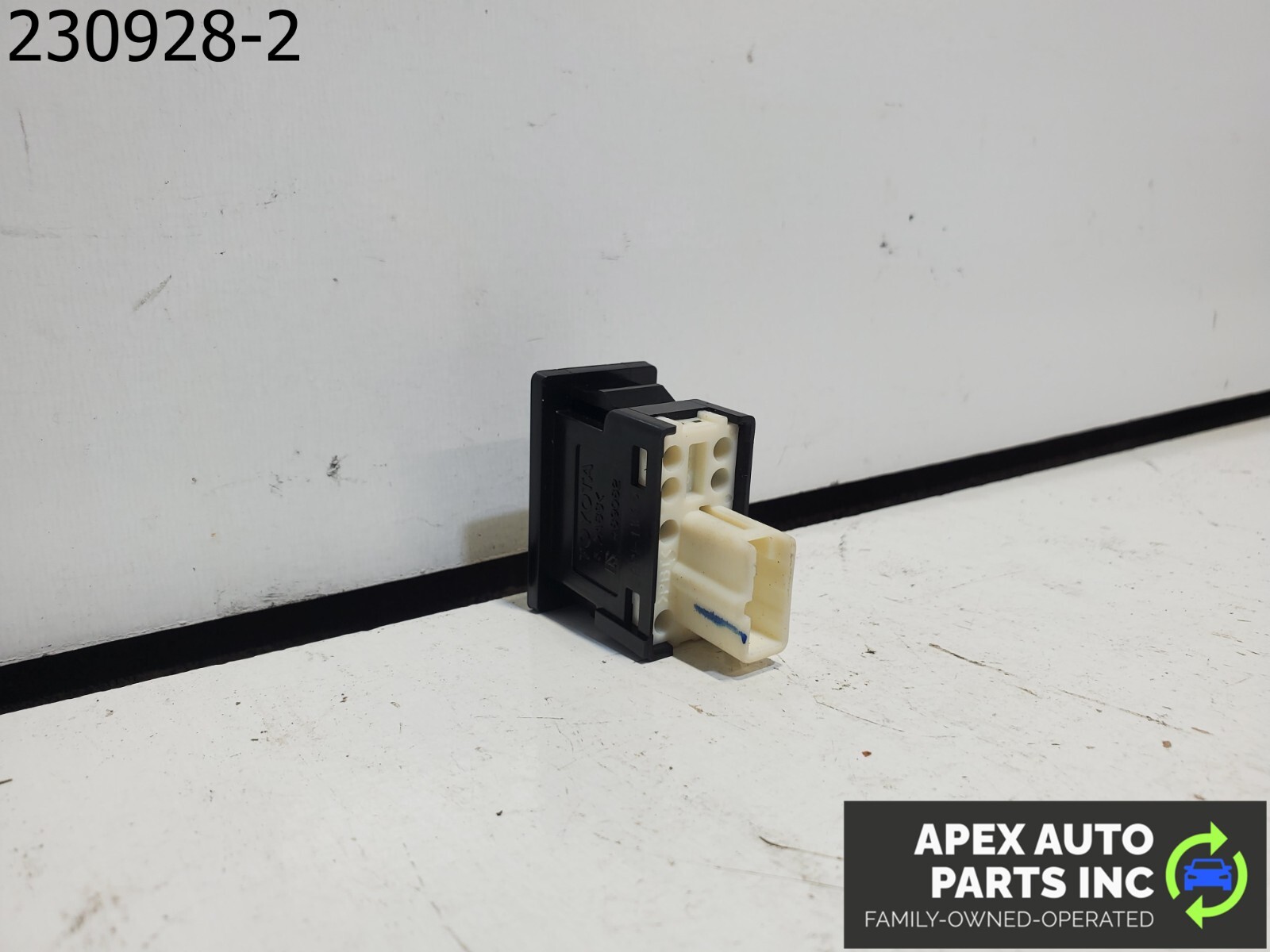 1999-2003 Lexus RX300 Security Indicator Light Alarm Control Switch 489082 OEM - Image 7