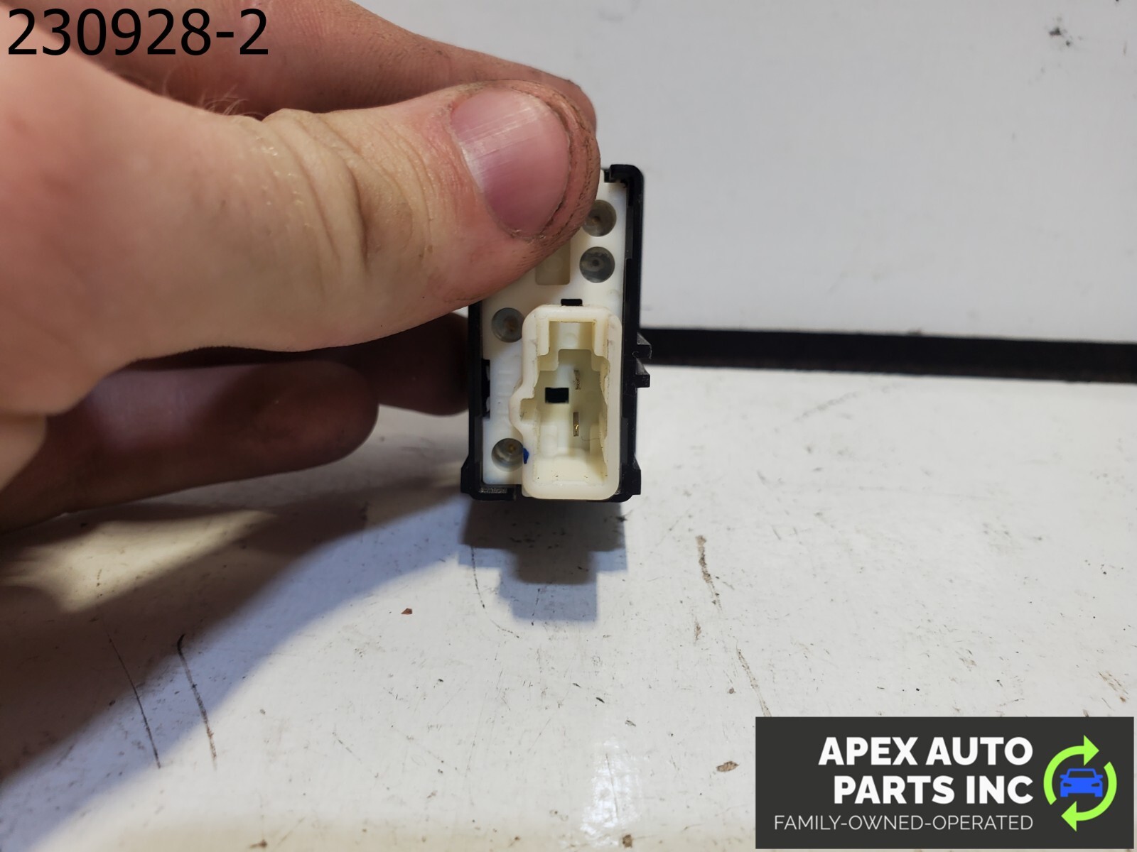 1999-2003 Lexus RX300 Security Indicator Light Alarm Control Switch 489082 OEM - Image 8