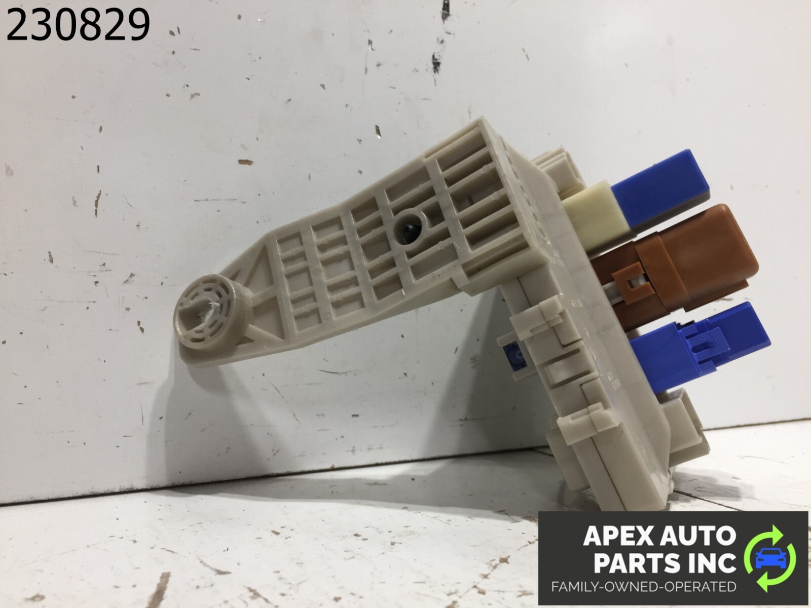 2002 INFINITI Q45 PASSENGER/RIGHT SIDE INTERIOR FUSE BOX OEM - Image 3