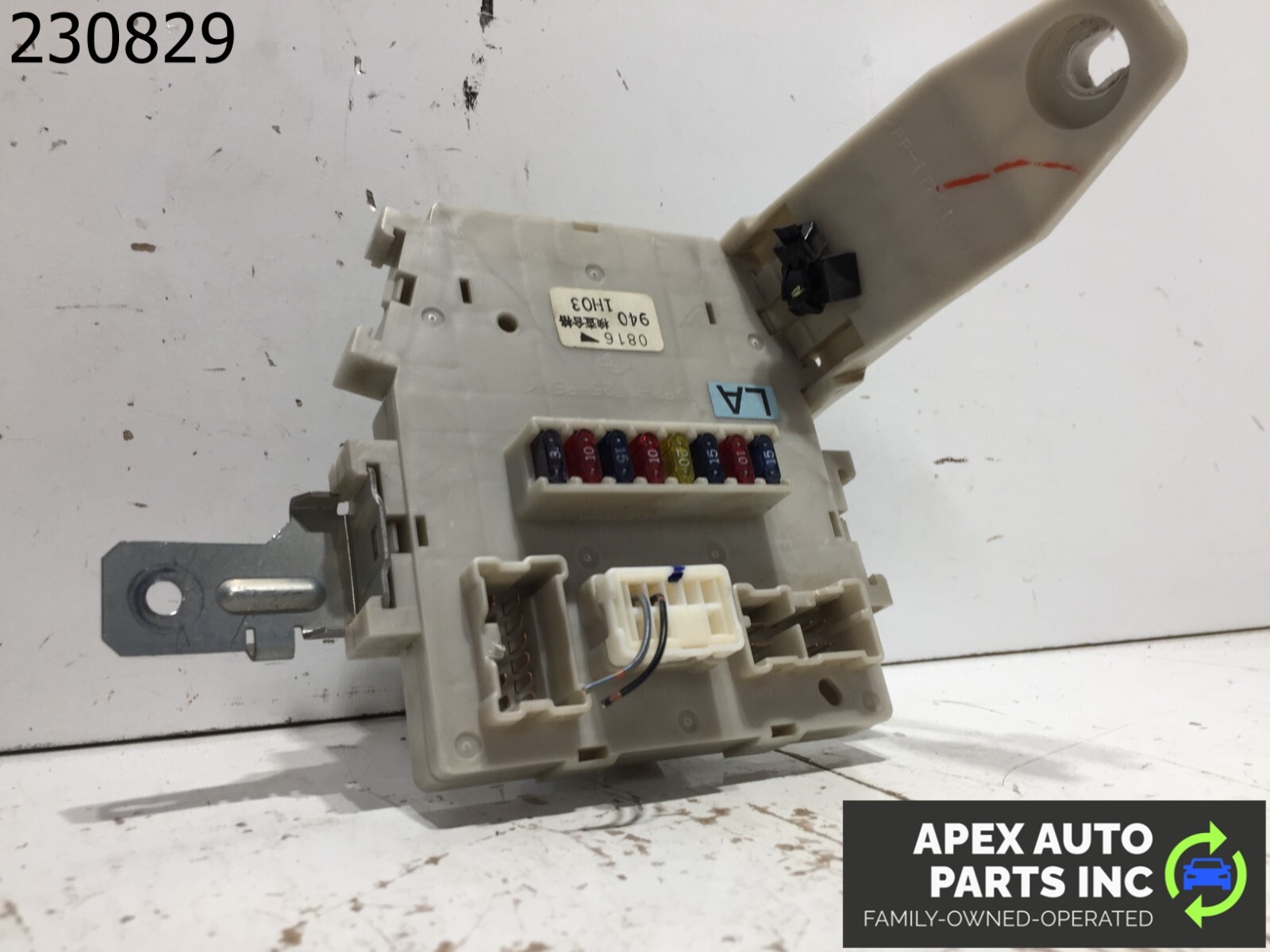 2002 INFINITI Q45 PASSENGER/RIGHT SIDE INTERIOR FUSE BOX OEM - Image 6