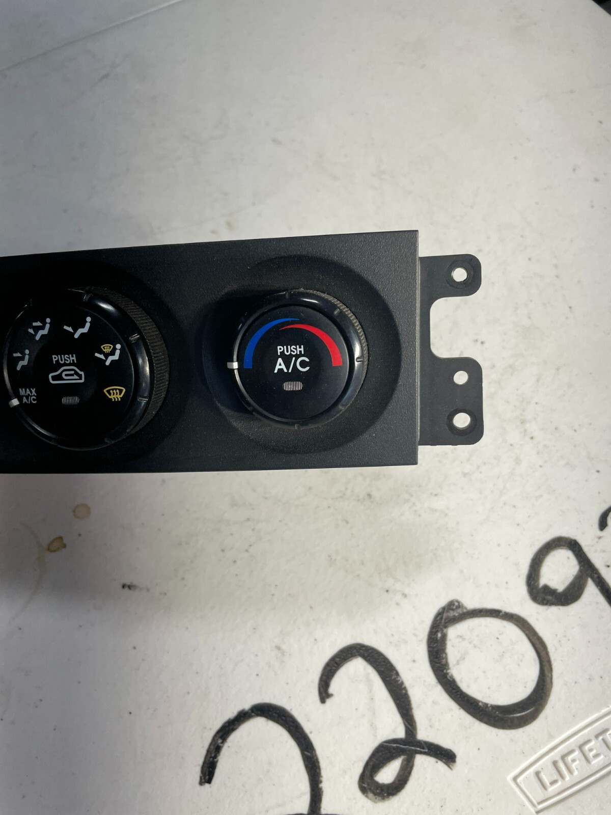 2003-2006 Kia Sorento EX LX climate A/C HVAC heat temp panel control unit OEM - Image 5