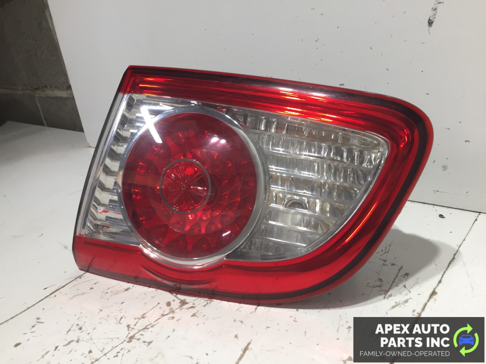 2010-2012 Hyundai Santa Fe Right Inner Tail Light Genuine OEM 92406-0W5 - Image 4