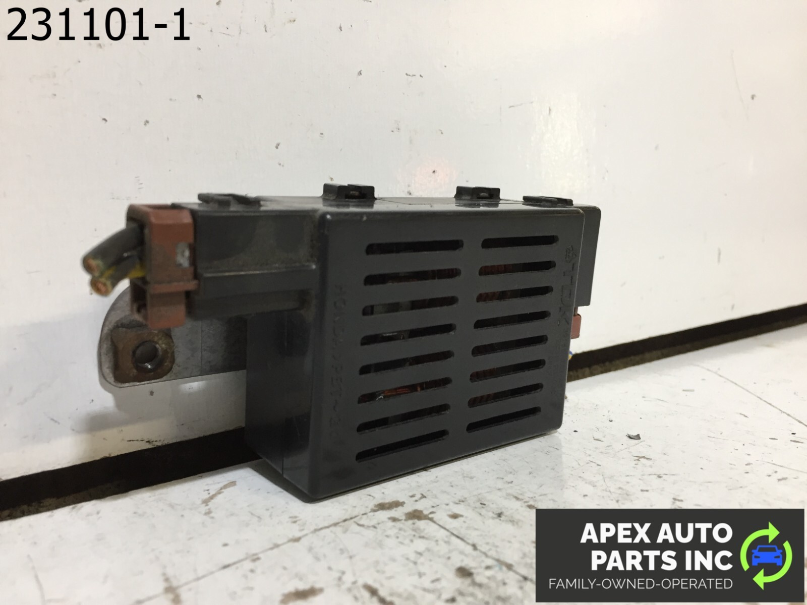 Defroster Relay Module RL 1999 2004 Rear Back Windshield Resister Control Unit - Image 3