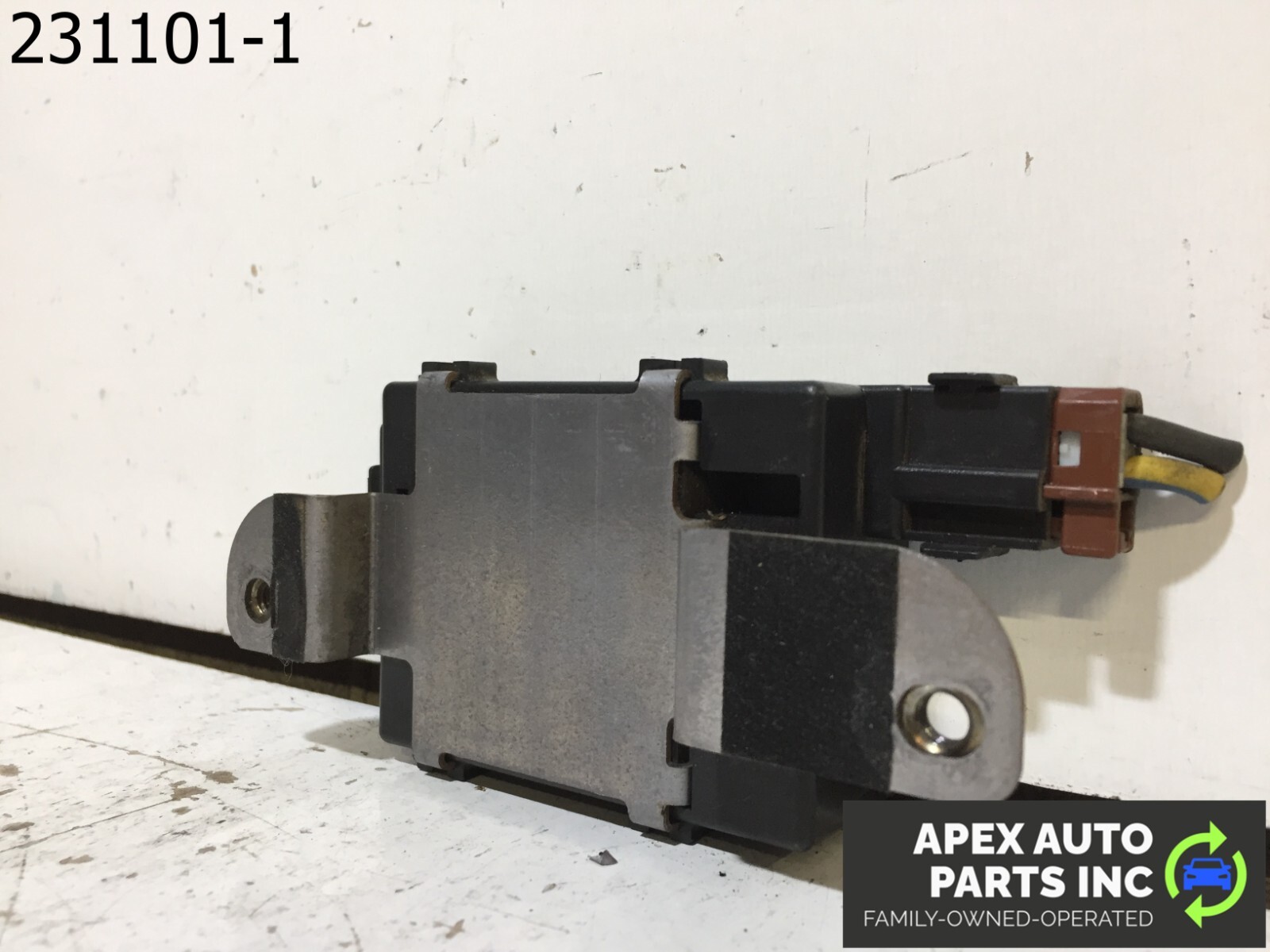 Defroster Relay Module RL 1999 2004 Rear Back Windshield Resister Control Unit - Image 7