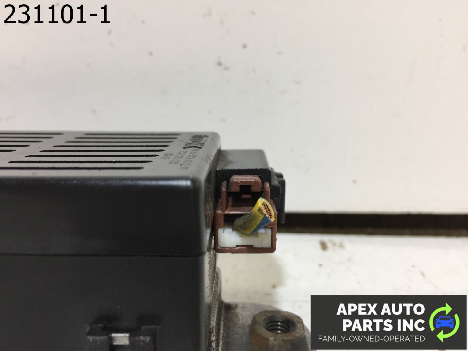 Defroster Relay Module RL 1999 2004 Rear Back Windshield Resister Control Unit - Image 9