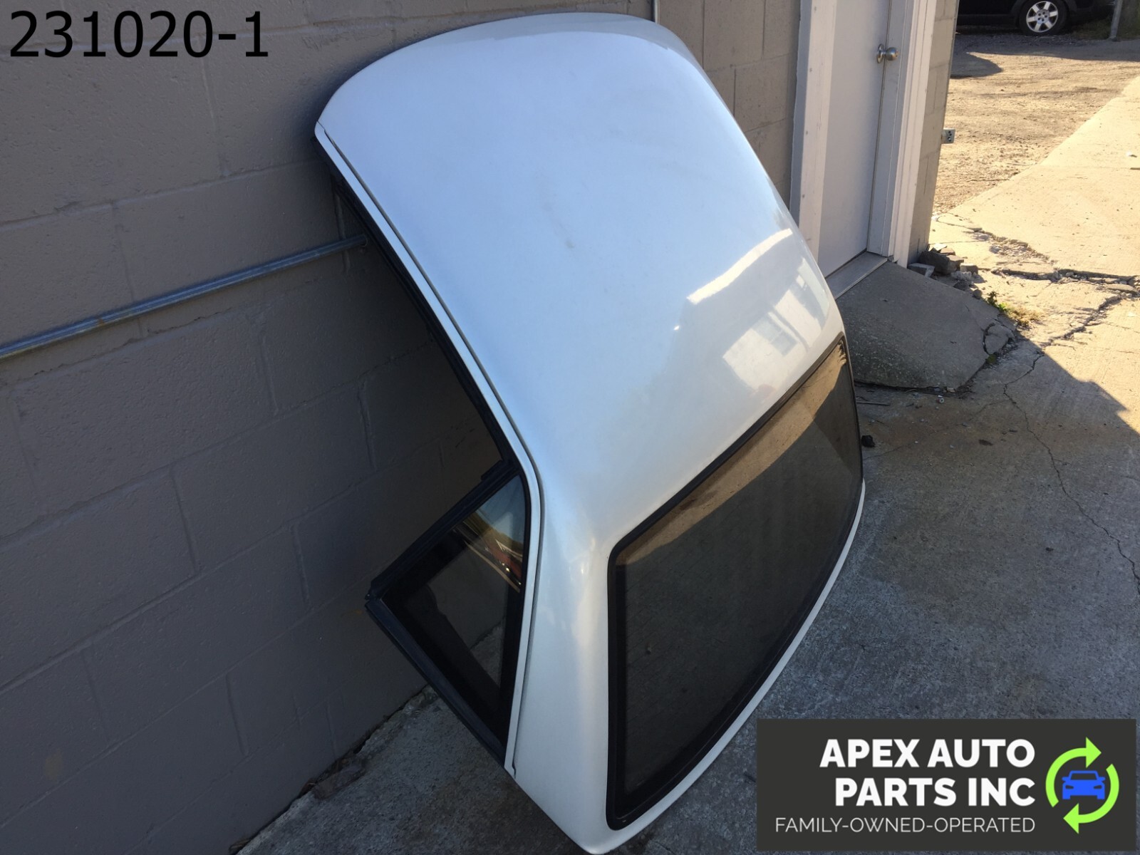 *LOCAL PICKUP* 1990 Cadillac Allante Hardtop Removable - Image 3