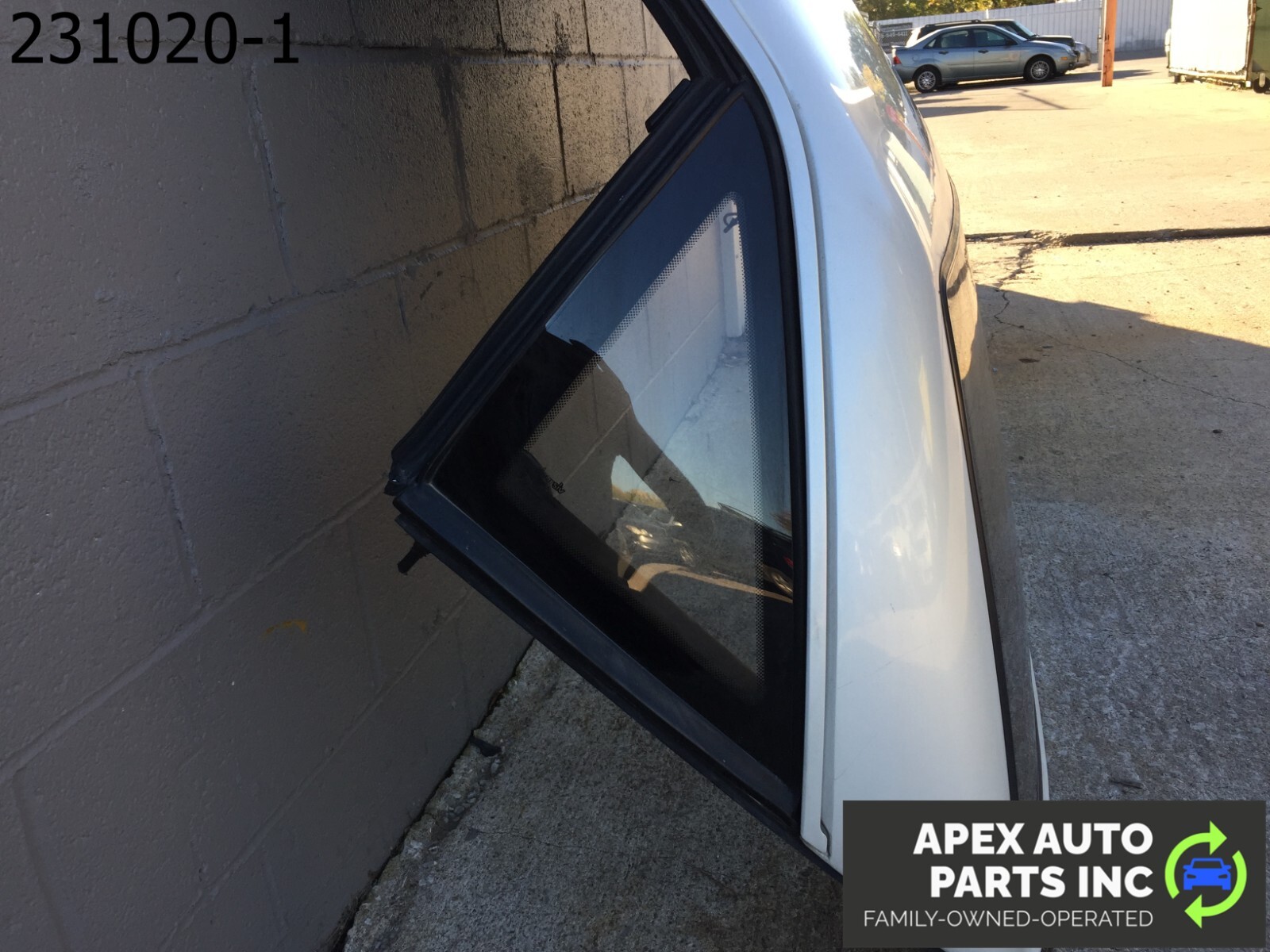 *LOCAL PICKUP* 1990 Cadillac Allante Hardtop Removable - Image 7
