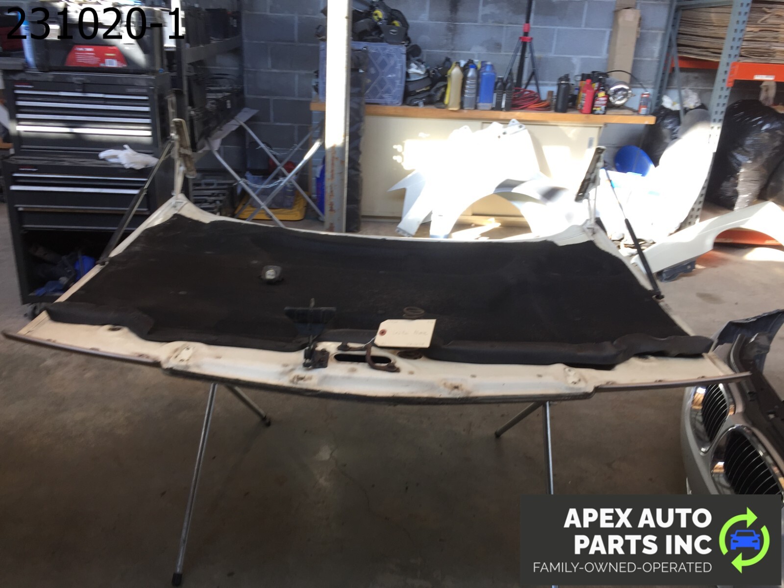 *LOCAL PICKUP* OEM 1990 Cadillac Allante Hood Bonnet Lid White - Image 6