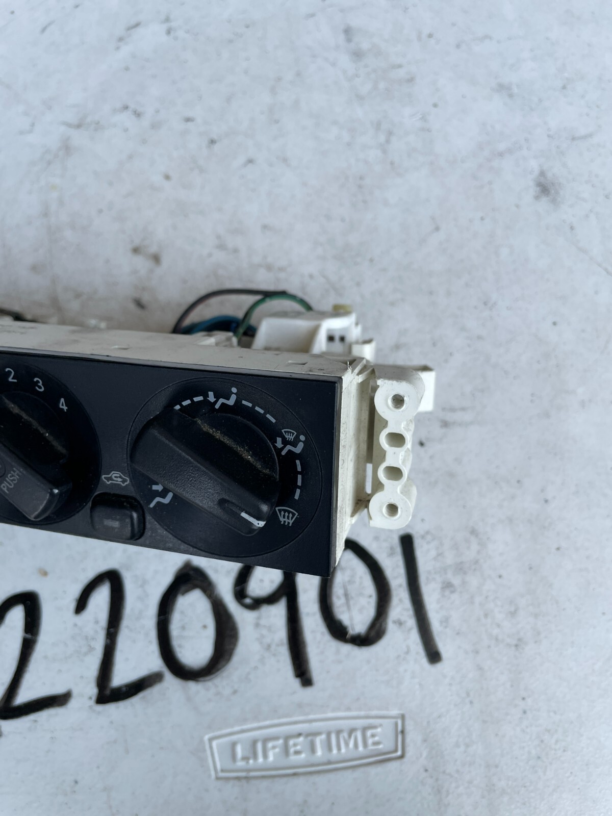 OEM 00-05 Mitsubishi Eclipse Spyder Temperature Climate Control Manual Switches - Image 6