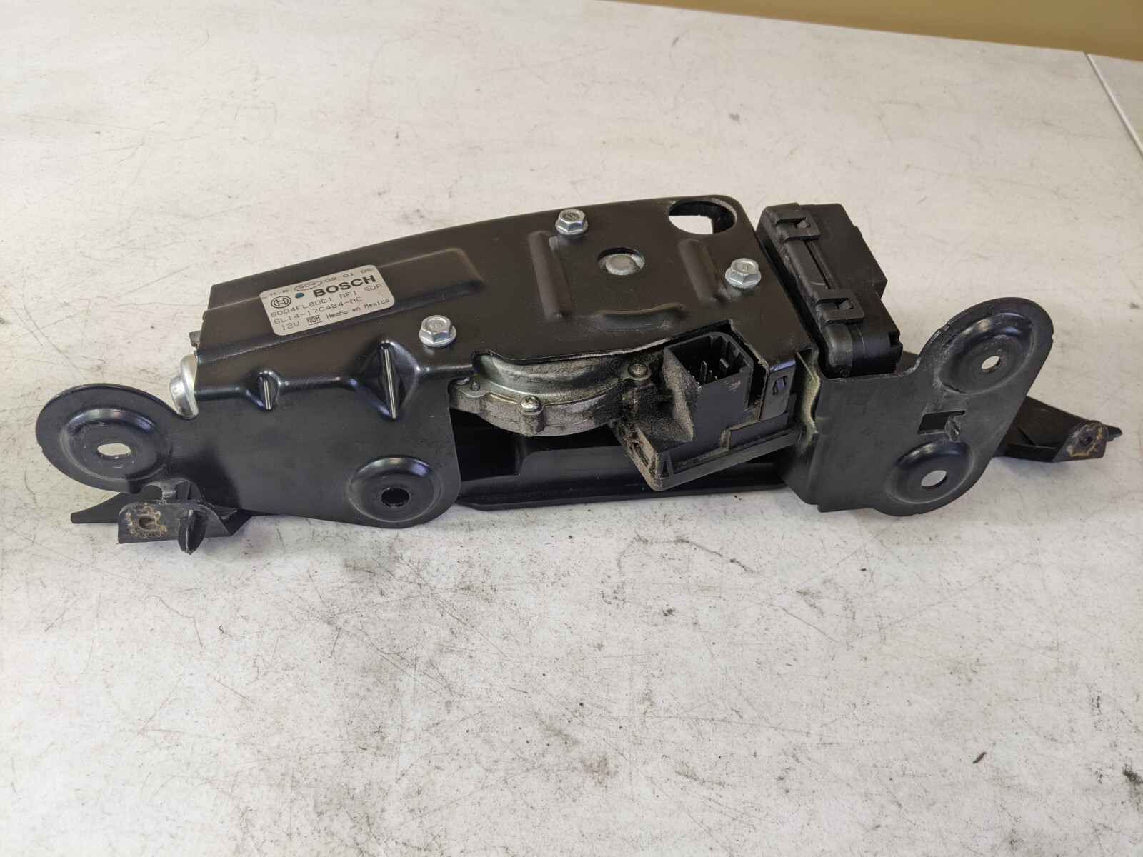 OEM 03 04 05 06 07 08 LINCOLN NAVIGATOR NAVIGATION REAR WIPER MOTOR - Image 4