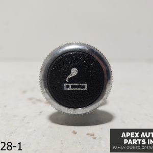 OEM 1984-1988 Ford Bronco ii 2 2.9L CIGARETTE LIGHTER 12 VDC