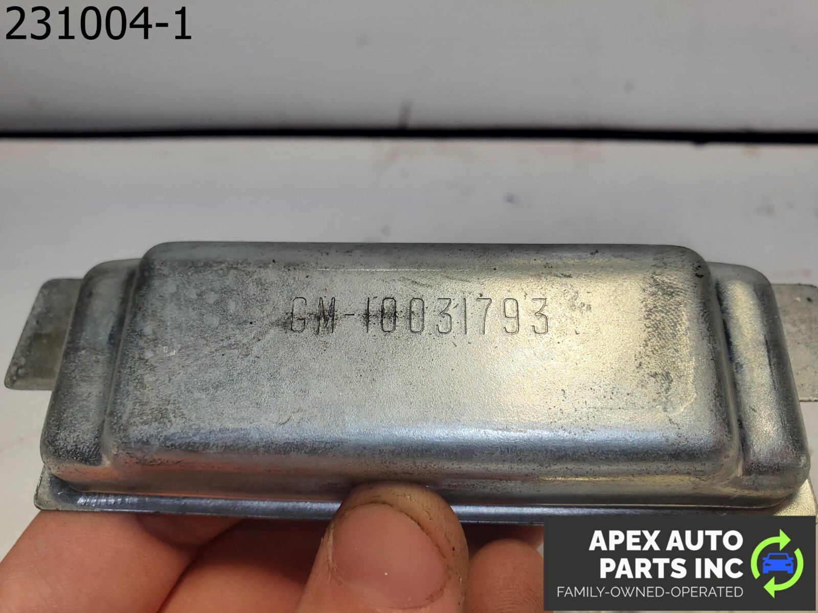 OEM 1984 Pontiac Fiero CENTER CONSOLE ASH TRAY ASHTRAY - Image 9