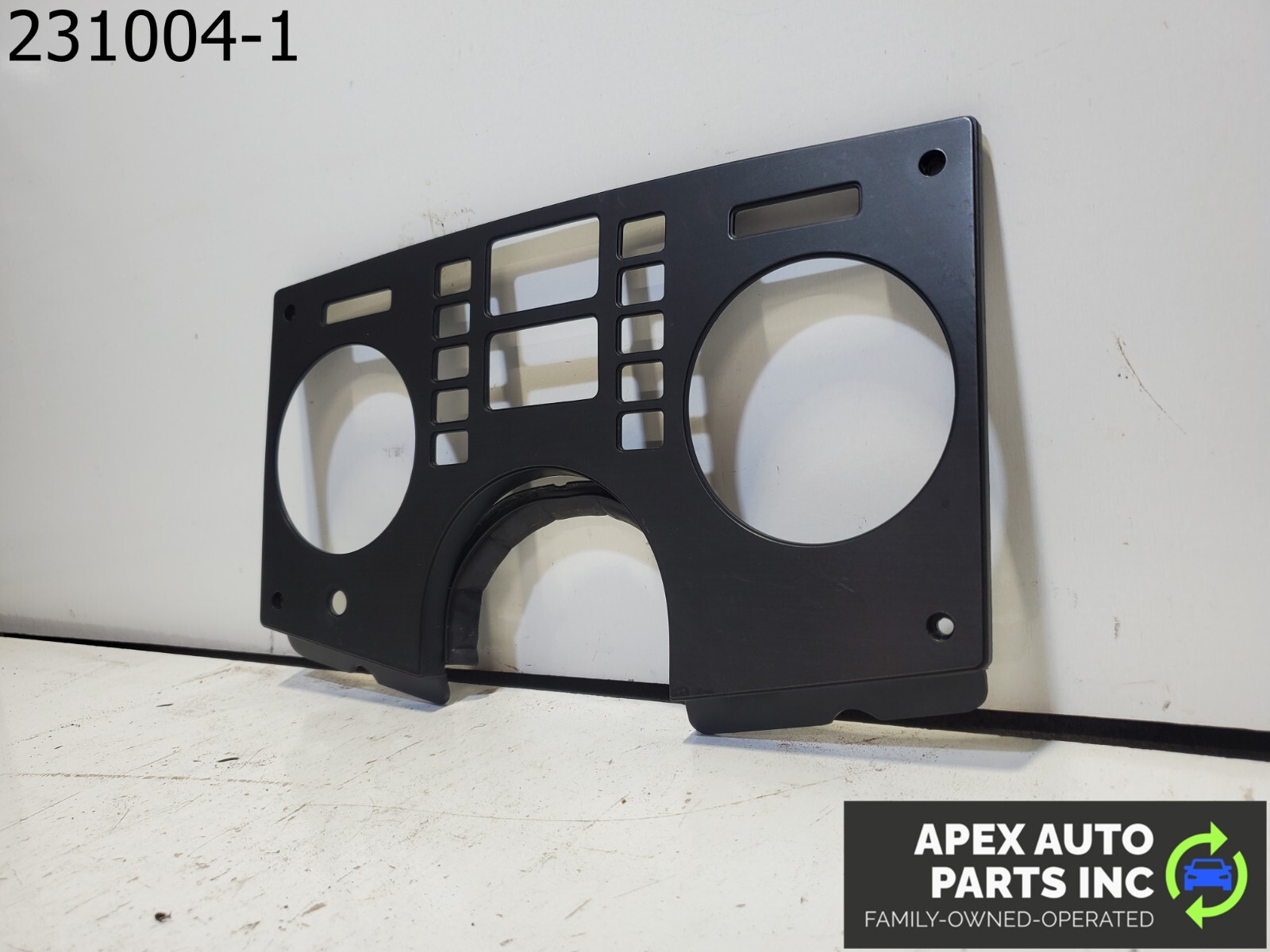 OEM 1984 Pontiac Fiero ORIGINAL INSTRUMENT CLUSTER GAUGE DASH BEZEL 10021292 - Image 4