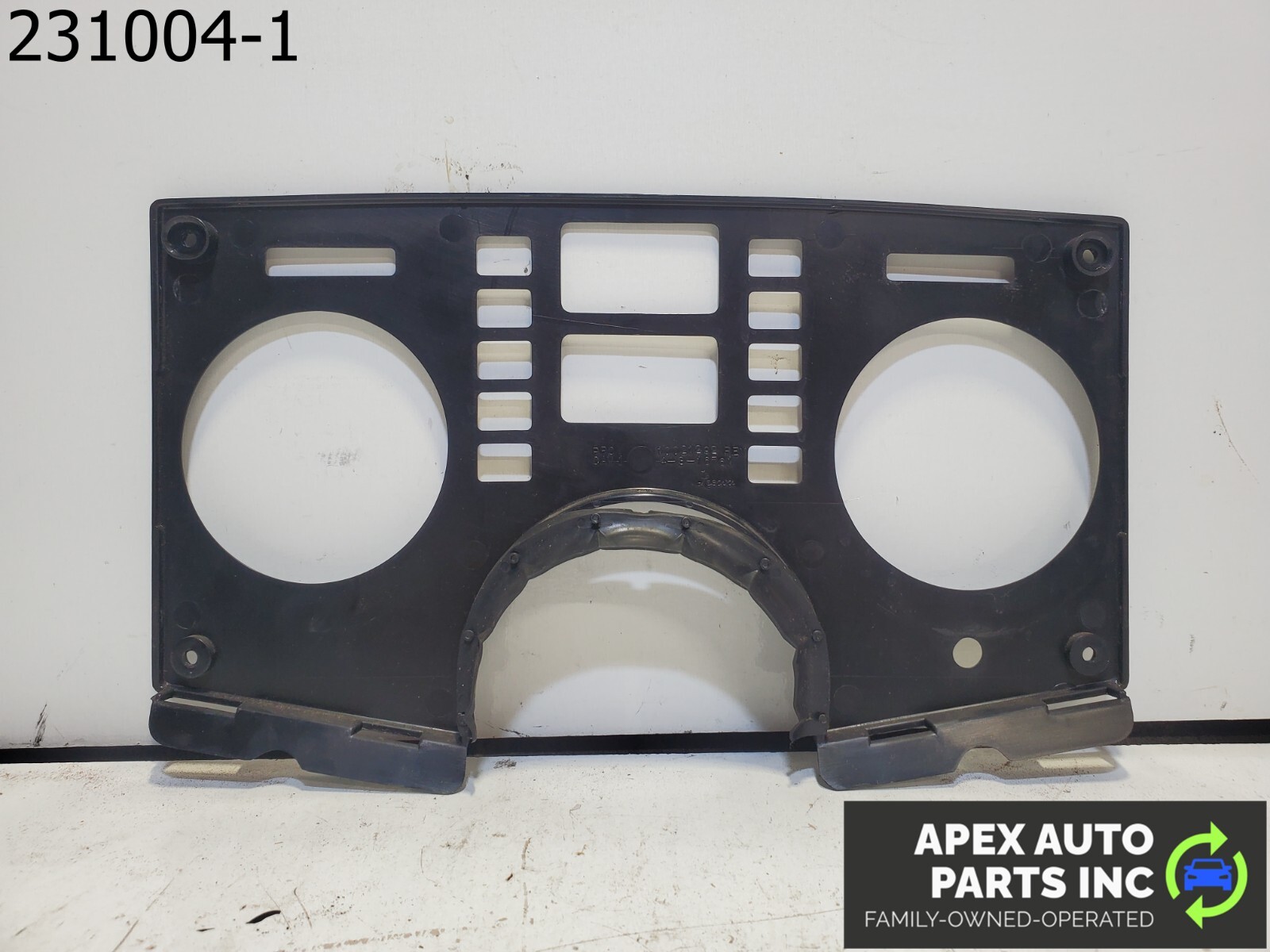 OEM 1984 Pontiac Fiero ORIGINAL INSTRUMENT CLUSTER GAUGE DASH BEZEL 10021292 - Image 6