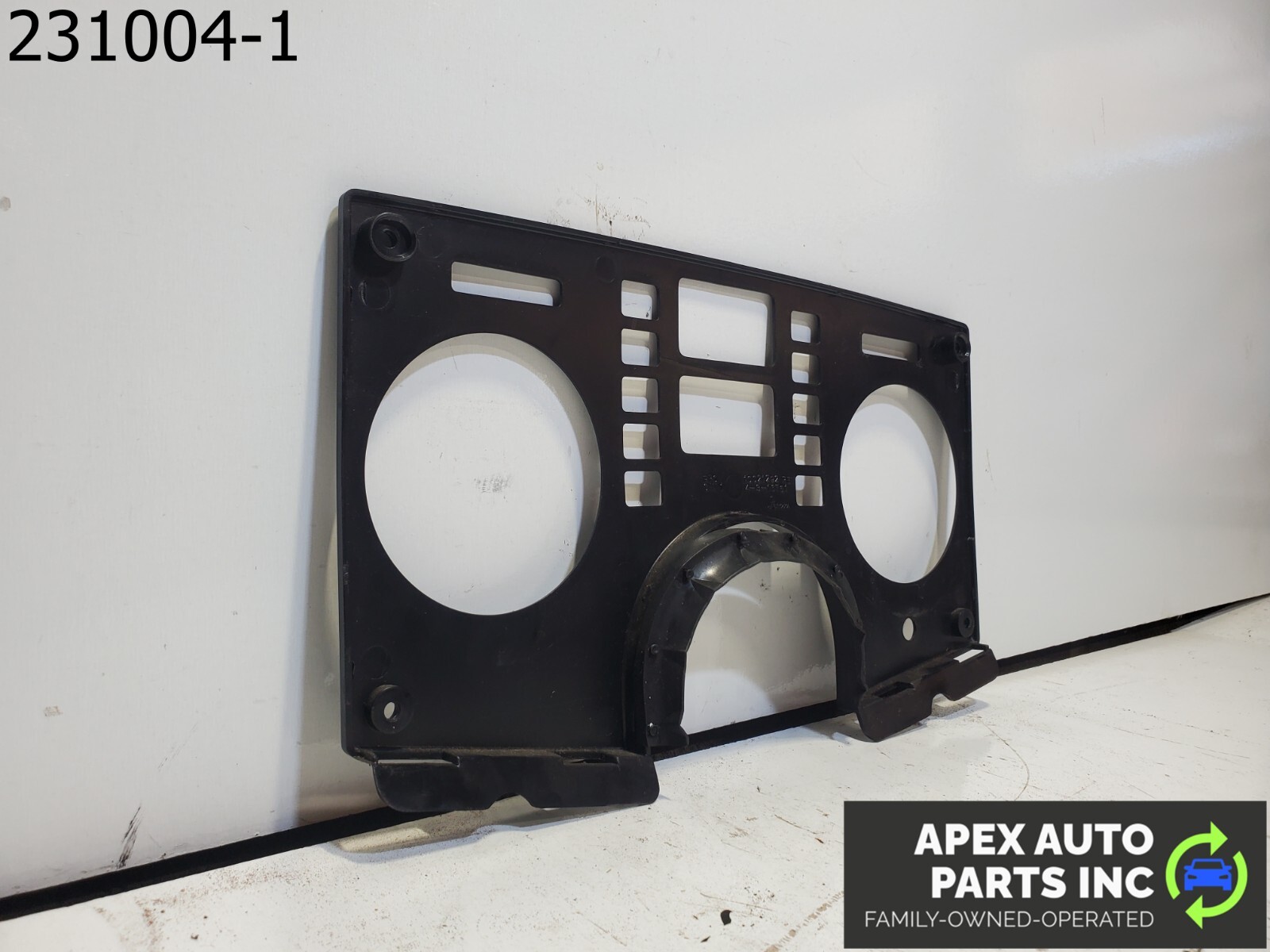 OEM 1984 Pontiac Fiero ORIGINAL INSTRUMENT CLUSTER GAUGE DASH BEZEL 10021292 - Image 7