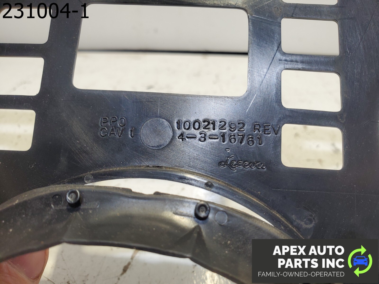 OEM 1984 Pontiac Fiero ORIGINAL INSTRUMENT CLUSTER GAUGE DASH BEZEL 10021292 - Image 8