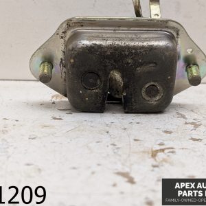 OEM 1988 Nissan Pulsar NX 1.8L Trunk Release Latch Catch Assembly Mechanism