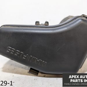 OEM 1998-2000 Volvo S70 2.4L Fuse Box Engine