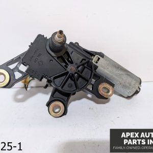 OEM 1999-2003 Volkswagen Golf 2.0L Rear Windshield Wiper Motor 1K9955711