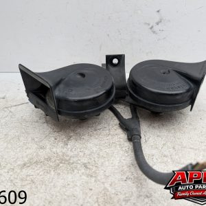 OEM 2000 Audi TT 1.8L TONE NOTE PINCH HORN SIGNAL SET