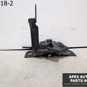 OEM 2002 Ford F-150 5.4L FRONT HOOD LATCH RELEASE