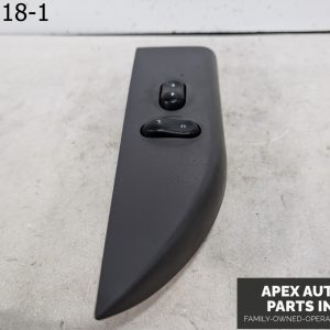 OEM 2002 Ford F-150 5.4L XL34-14A563ACW R/F Right Front Door Window Switch Gray