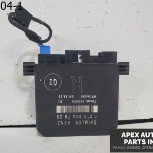 OEM 2002 Mercedes E320 3.2L Front Right Door Control Module 2108207826