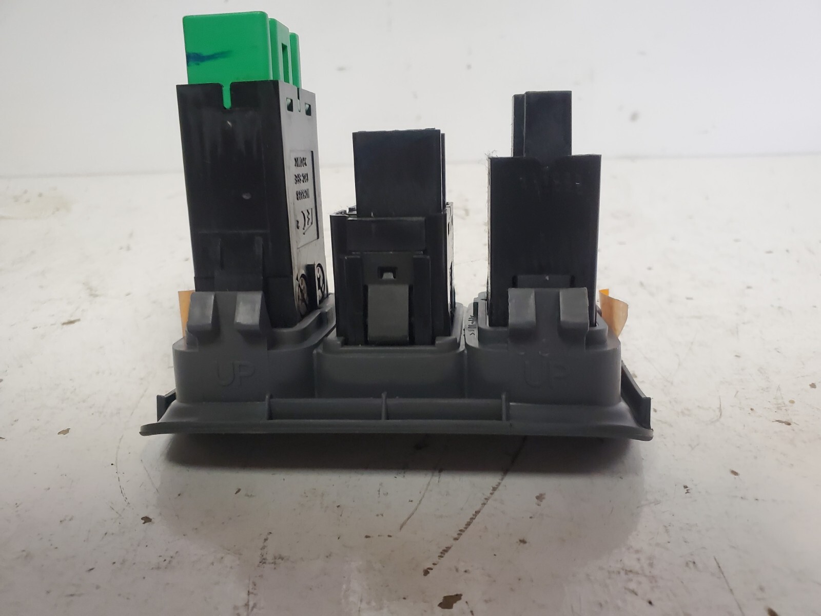 OEM 2003-2008 HONDA PILOT OEM VSA OFF CRUISE SUNROOF DOOR LIGHTS SWITCH ASSEMBLY - Image 8