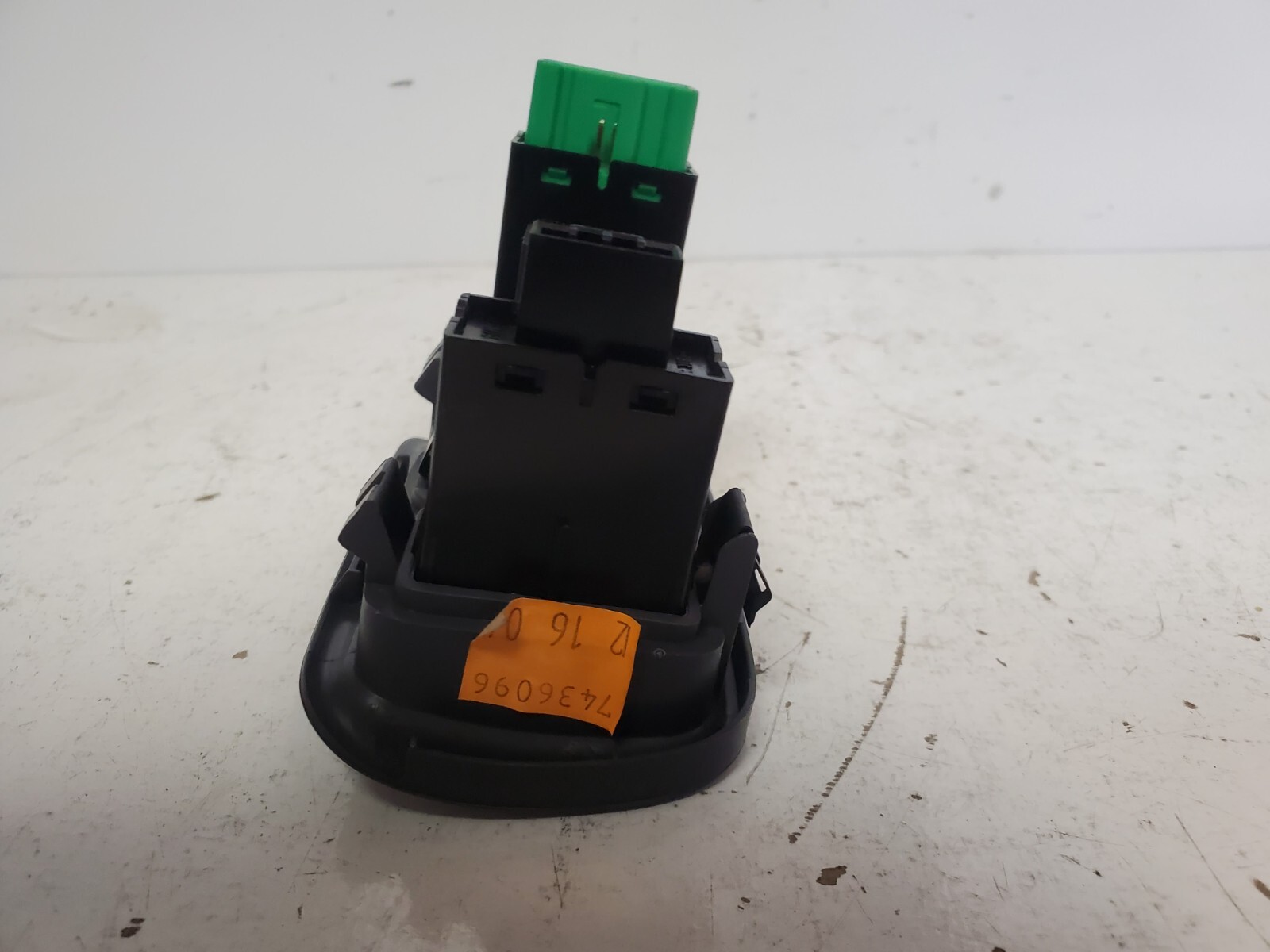 OEM 2003-2008 HONDA PILOT OEM VSA OFF CRUISE SUNROOF DOOR LIGHTS SWITCH ASSEMBLY - Image 9