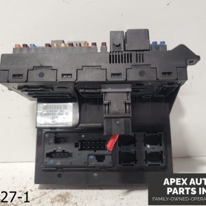OEM 2003-2009 Mercedes E350 3.5L Front Fuse Box Relay SAM Module 2115457401