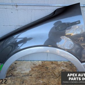 OEM 2004-2005 Ford F-150 King Ranch 5.4L Driver Fender Front