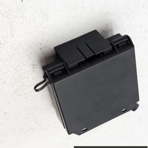 OEM 2004 Chrysler Crossfire 3.2L Under Hood Fuse Box Junction Relay