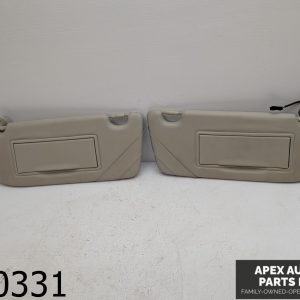 OEM 2004 Land Rover Freelander 2.5L Driver & Passenger Side Sun Visor Pair Beige