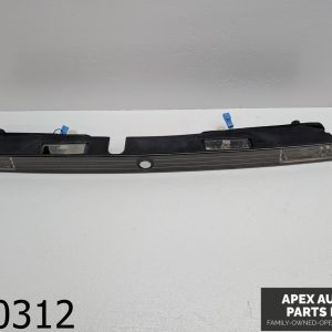 OEM 2005 BMW 745Li 4.4L TRUNK LID LICENSE PLATE LAMP LIGHT PANEL