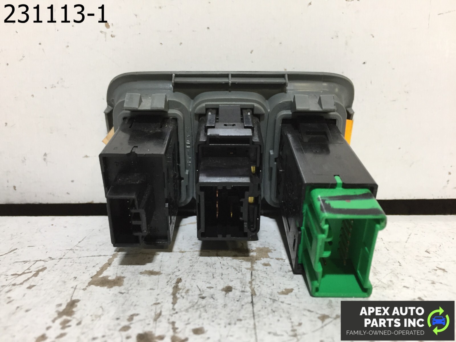 OEM 2005 Honda Pilot Cruise On Off VSA Sunroof Switch - Image 5