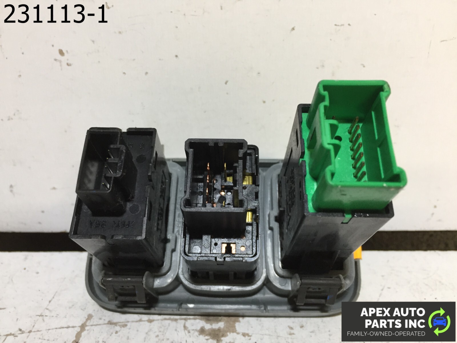 OEM 2005 Honda Pilot Cruise On Off VSA Sunroof Switch - Image 8