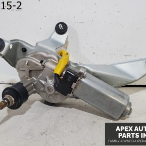 OEM 2007 KIA Rondo 2.7L Rear Center Wiper Motor Assembly