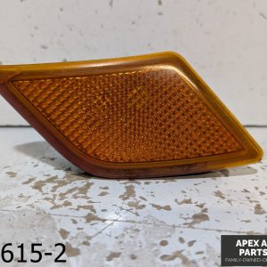 OEM 2008-2011 Mercedes C300 3.0L DRIVER LEFT Front Bumper Turn Signal Light