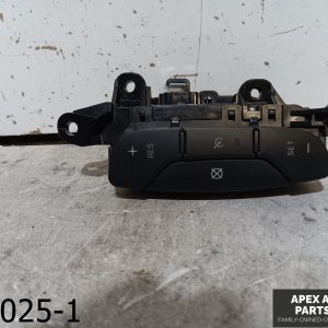 OEM 2008-2013 Buick Enclave 3.6L Steering Wheel Cruise Power Control Switch
