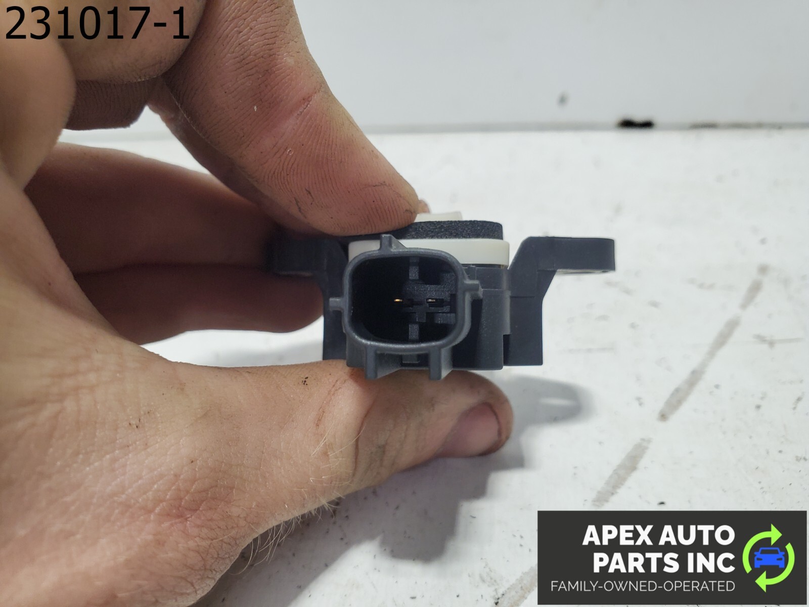 OEM 2008 Audi A4 CRASH IMPACT SENSOR FRONT RIGHT - Image 9