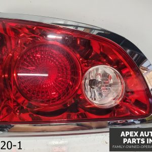 OEM 2008 Buick Enclave 3.6L INNER LEFT DRIVER Tail Light