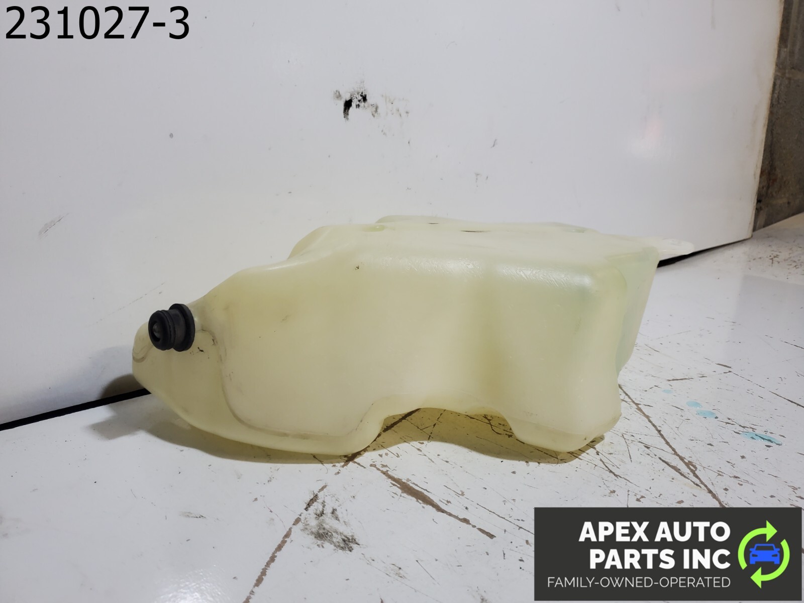 OEM 2008 Suzuki XL7 Washer Fluid Bottle Reservoir - Image 3
