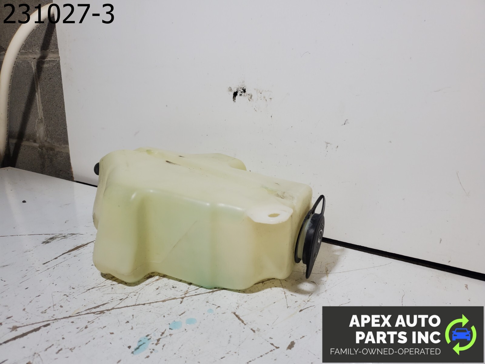 OEM 2008 Suzuki XL7 Washer Fluid Bottle Reservoir - Image 5