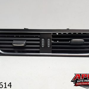 OEM 2009 Audi A4 2.0L Front Center Dashboard Heater AC Air Vent