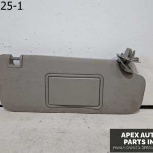 OEM 2009 Chevrolet Malibu 2.4L Passenger Sun Visor Mirror Right Sunvisor WO6KF